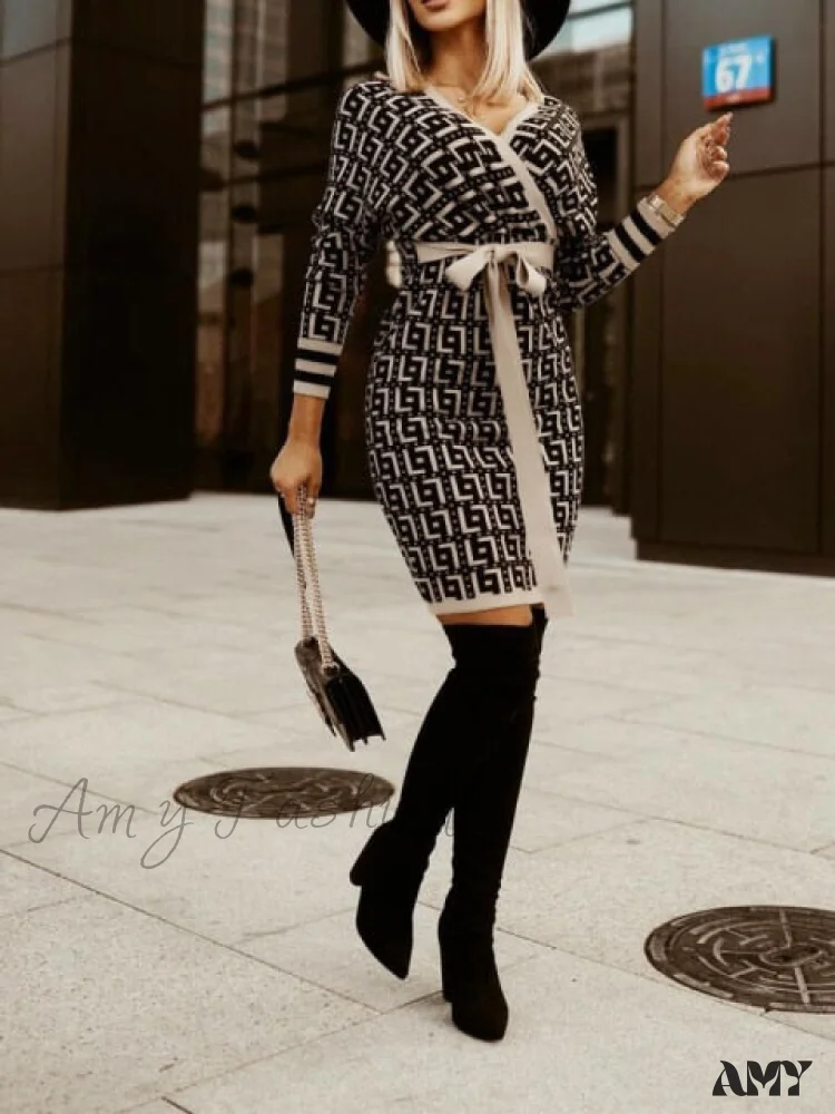 Amy Fashion - V-Neck Print Batwing Sleeve Skinny Wrap Midi Dress - Image 11