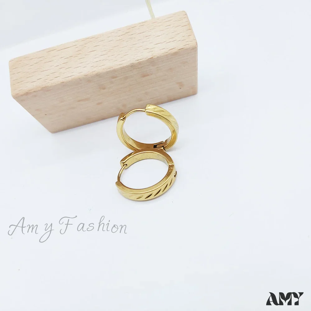 Amy Fashion - 316L Stainless Steel Twist Pattern Hoop Earrings - Image 3