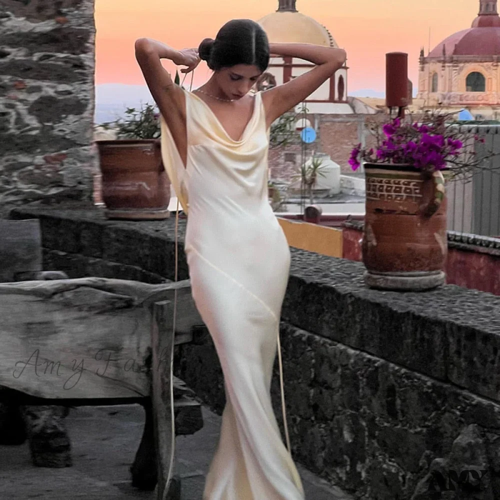 Amy Fashion - Backless Slim Hollow Out Women Party Dresses