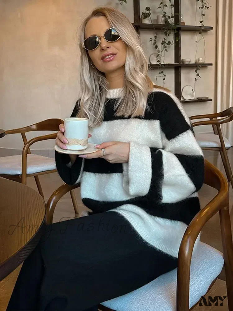 Black White Stripes Loose Casual Round Neck Warm Pullover Sweater - Image 3