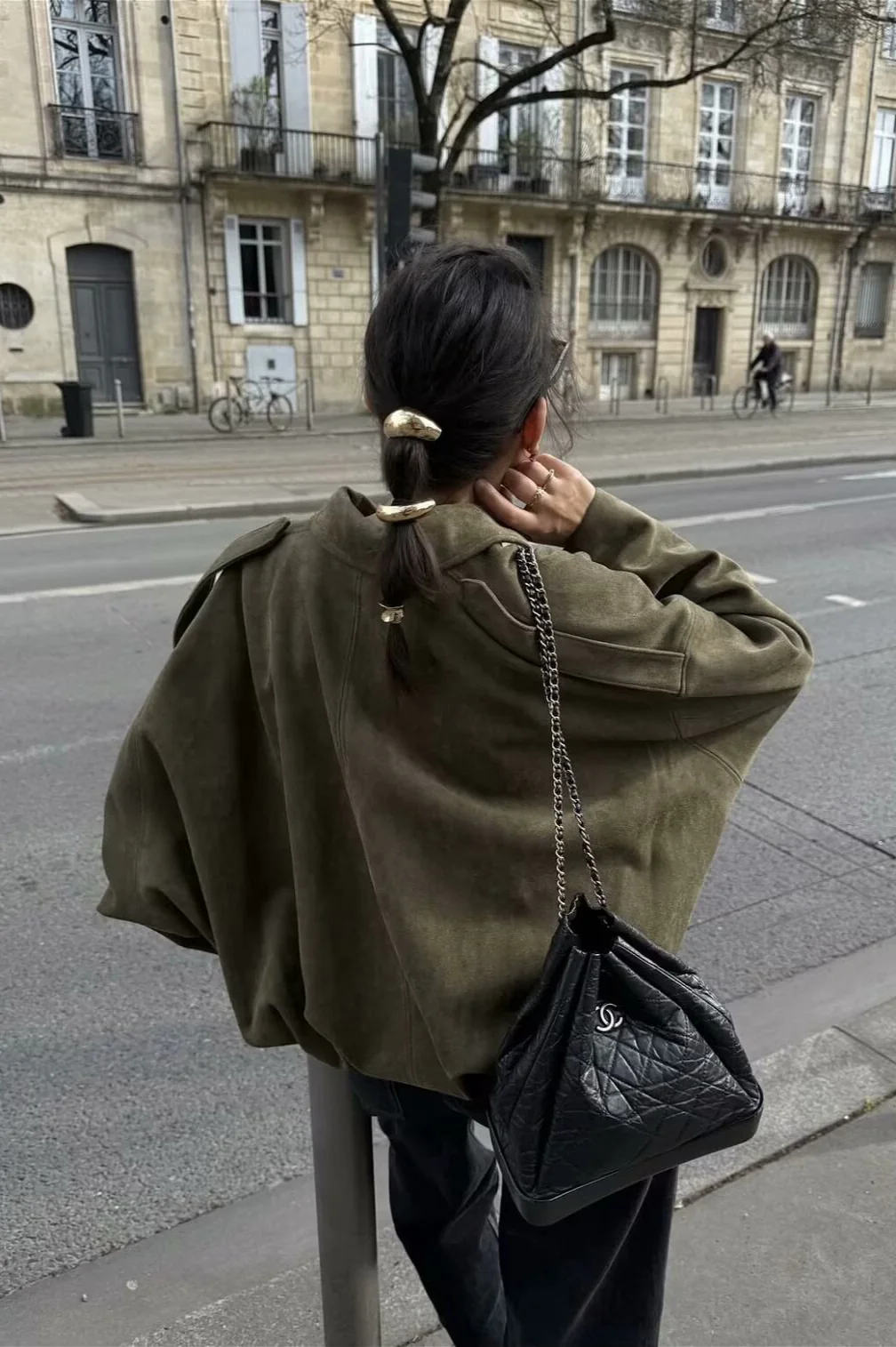 Chic Velvety Textured Bomber Jacket - Image 3