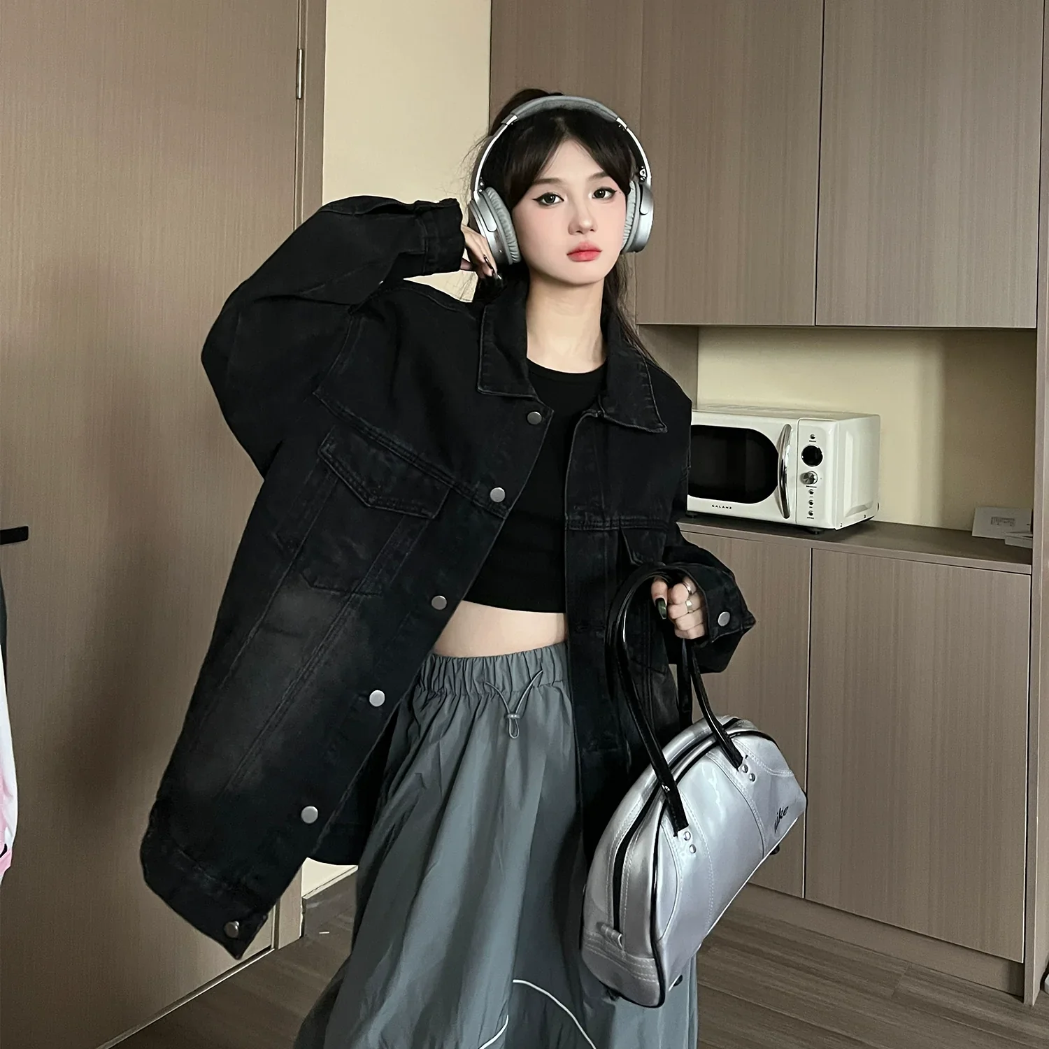 Oversized Denim Jacket Outfit - Image 7