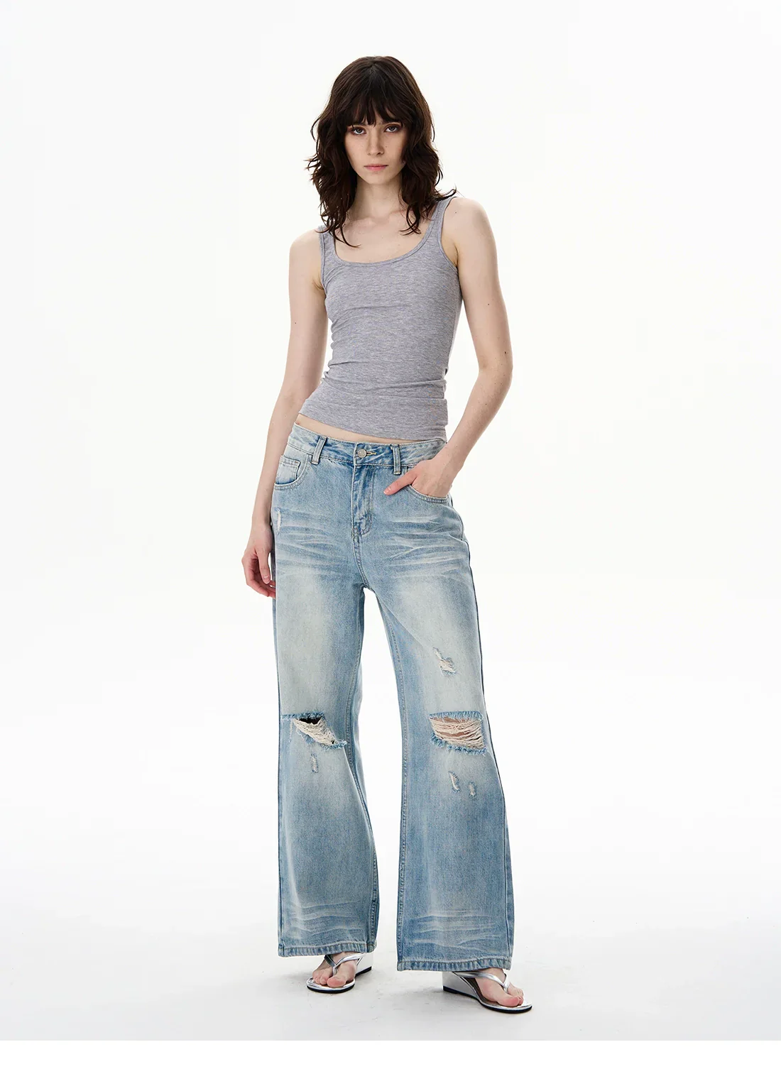 Light Wash Mid-Rise Wide-Leg Jeans - Image 2