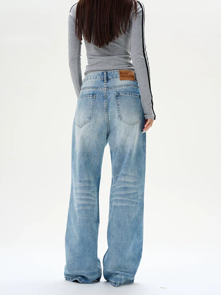 Light Wash Mid-Rise Wide-Leg Jeans - Image 9