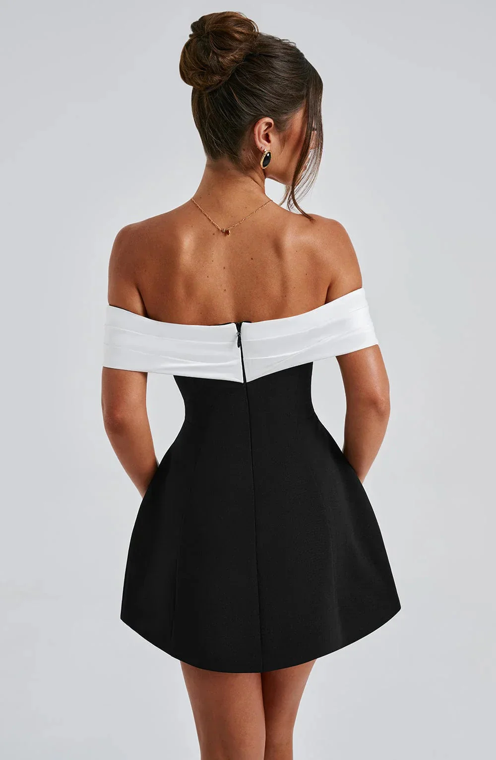 Sophisticated Mini Dress With A Bow Design - Image 6