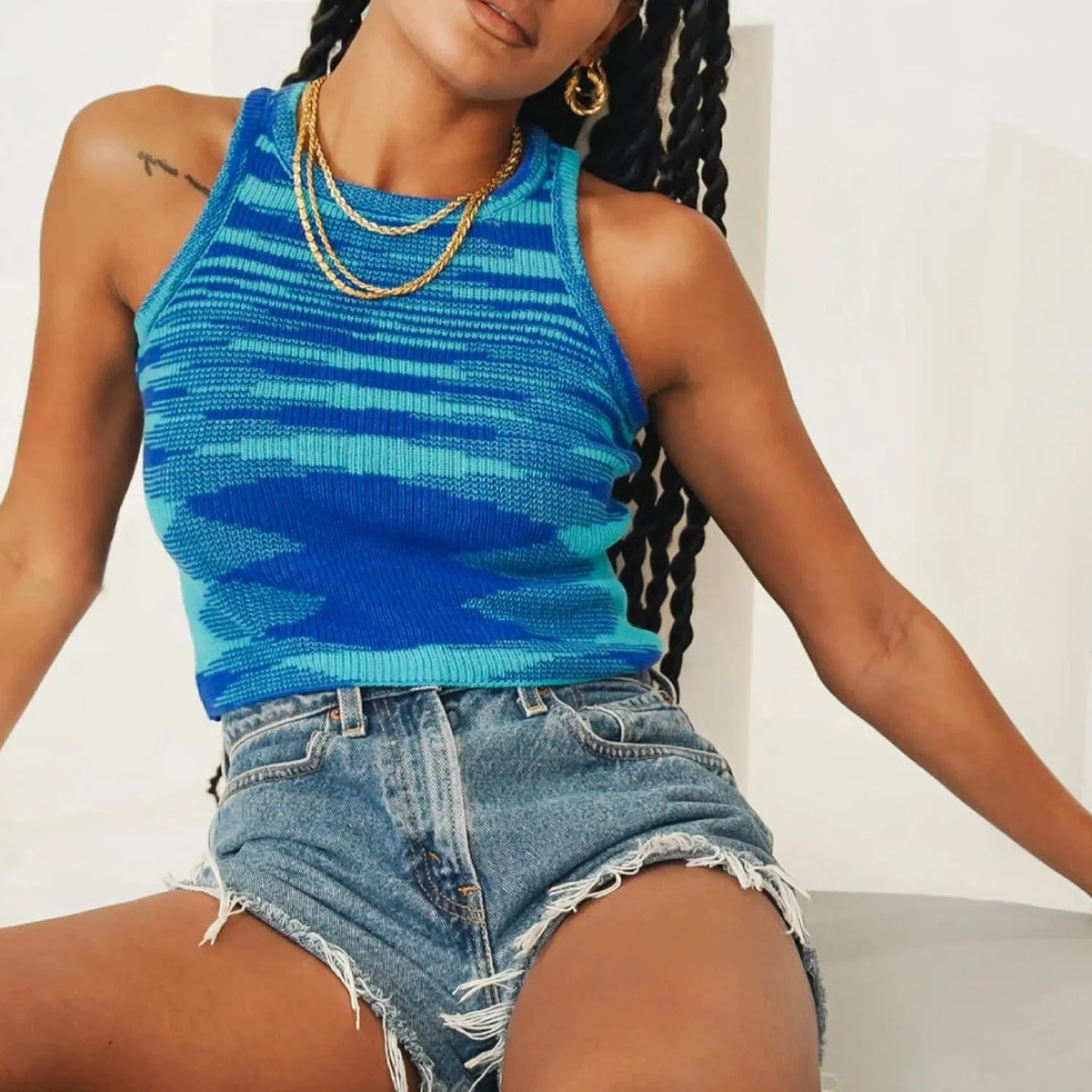 High Neck Contrast Knit Crop Tank - Image 3