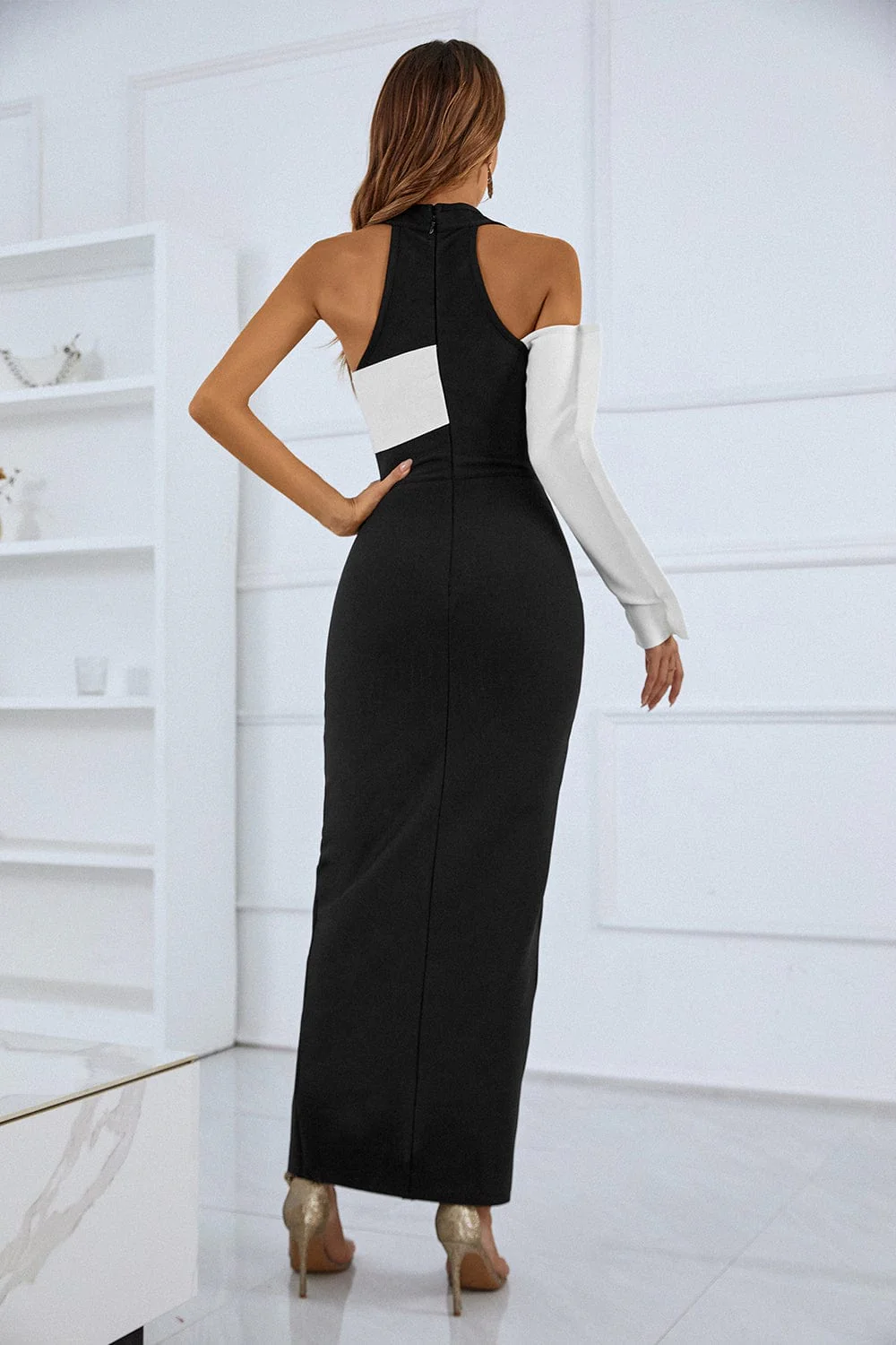 Evie One Sleeve Maxi Bandage Dress - Image 3