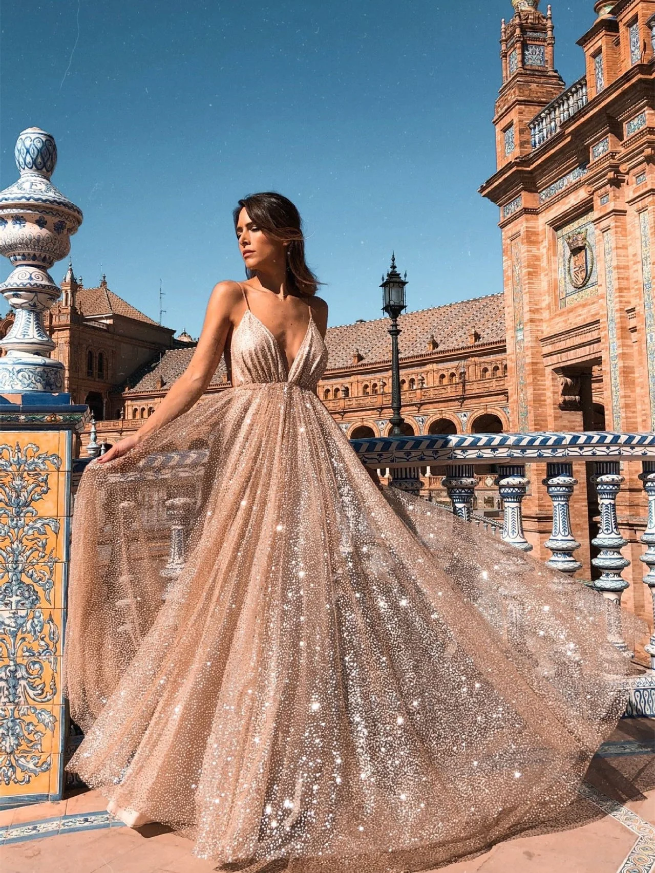 Glamorous V-Neck Strap Party Evening Dress - Image 4