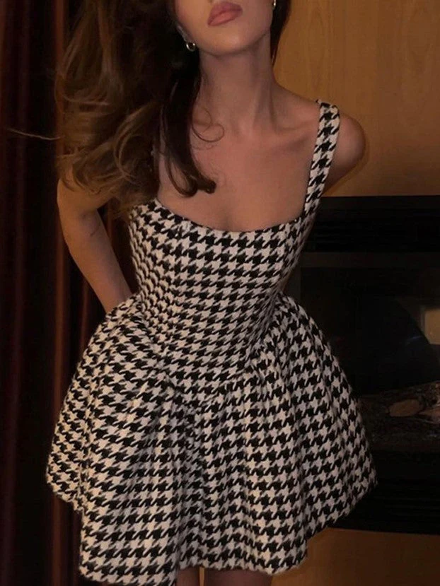 Backless Swallow Gird Slim Dress - Image 2