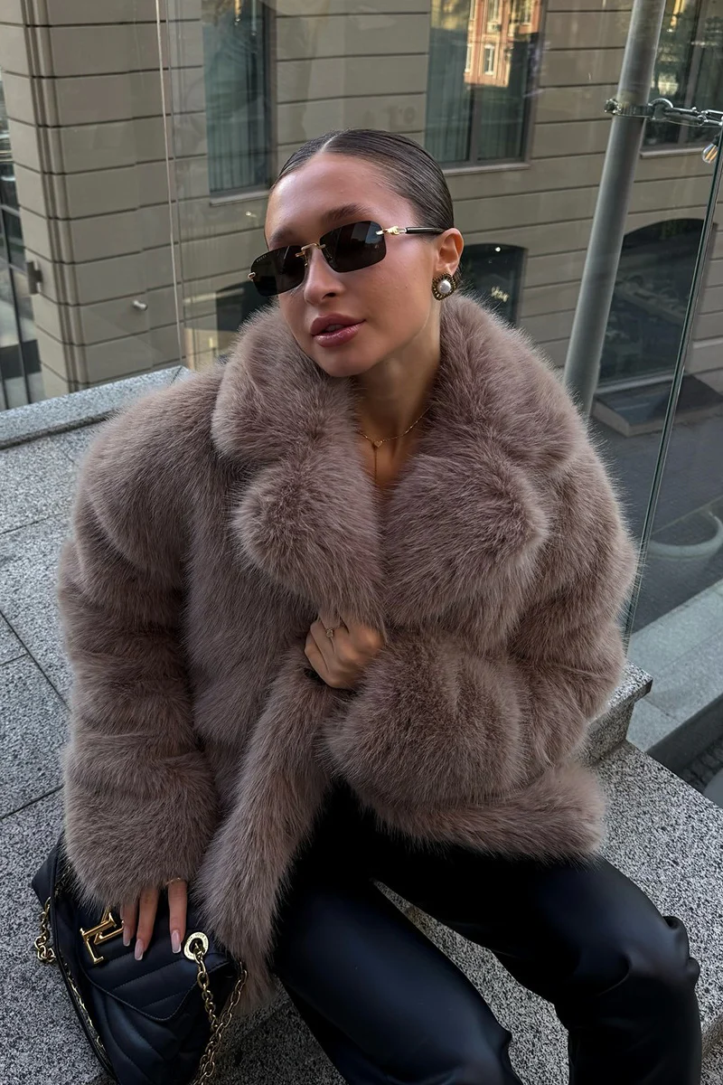 Faux Fox Fur Wide Collar Loose Warm Winter Coat - Image 2