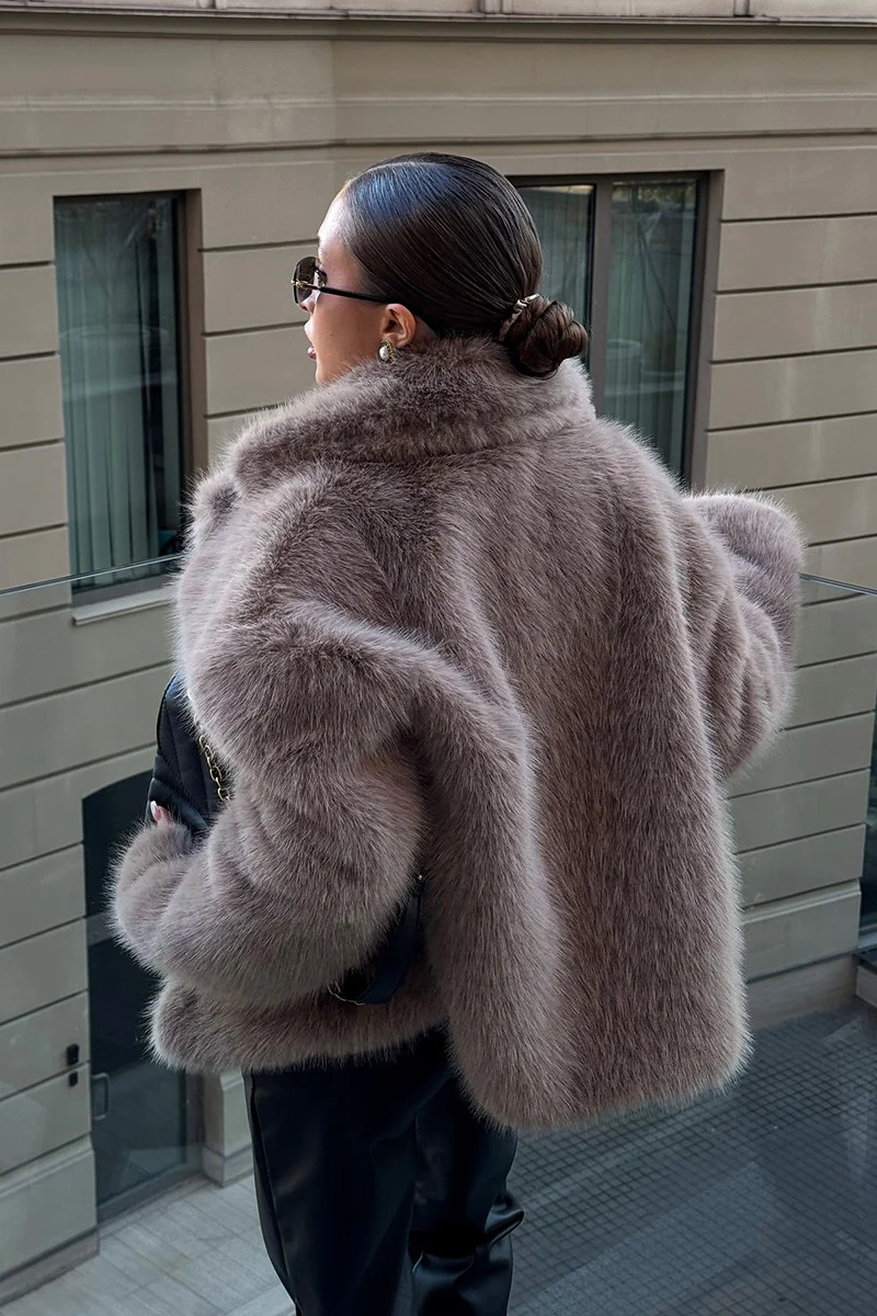 Faux Fox Fur Wide Collar Loose Warm Winter Coat - Image 3