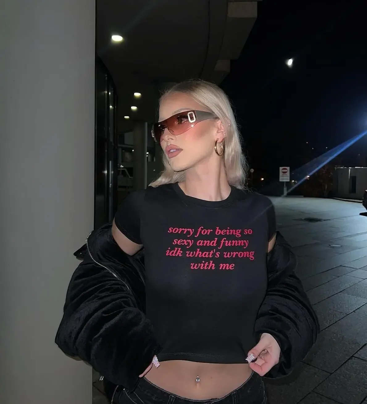 High Street Letter Vintage Crop T-shirt - Image 3