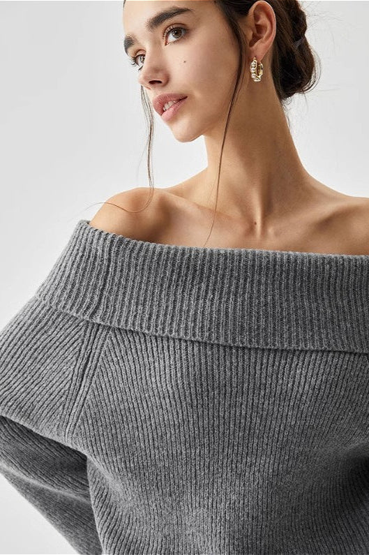 Off-Shoulder Solid Grey Sweater - Image 3