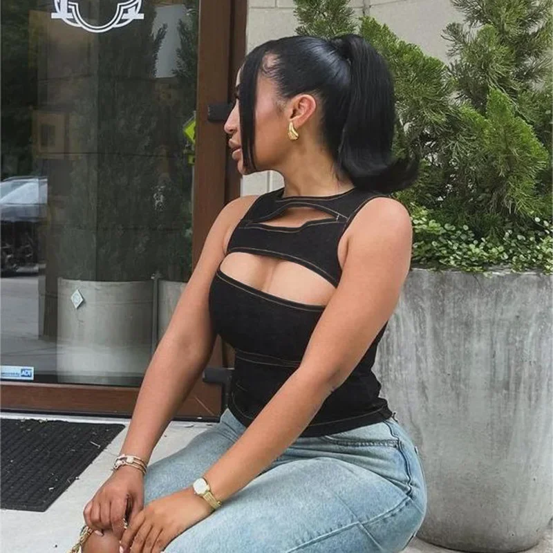 Round Neck Hollow Slim Crop Top - Image 4
