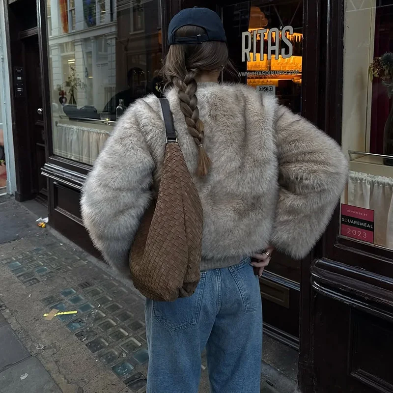 Short Fluffy Faux Fur Winter Coat - Image 2