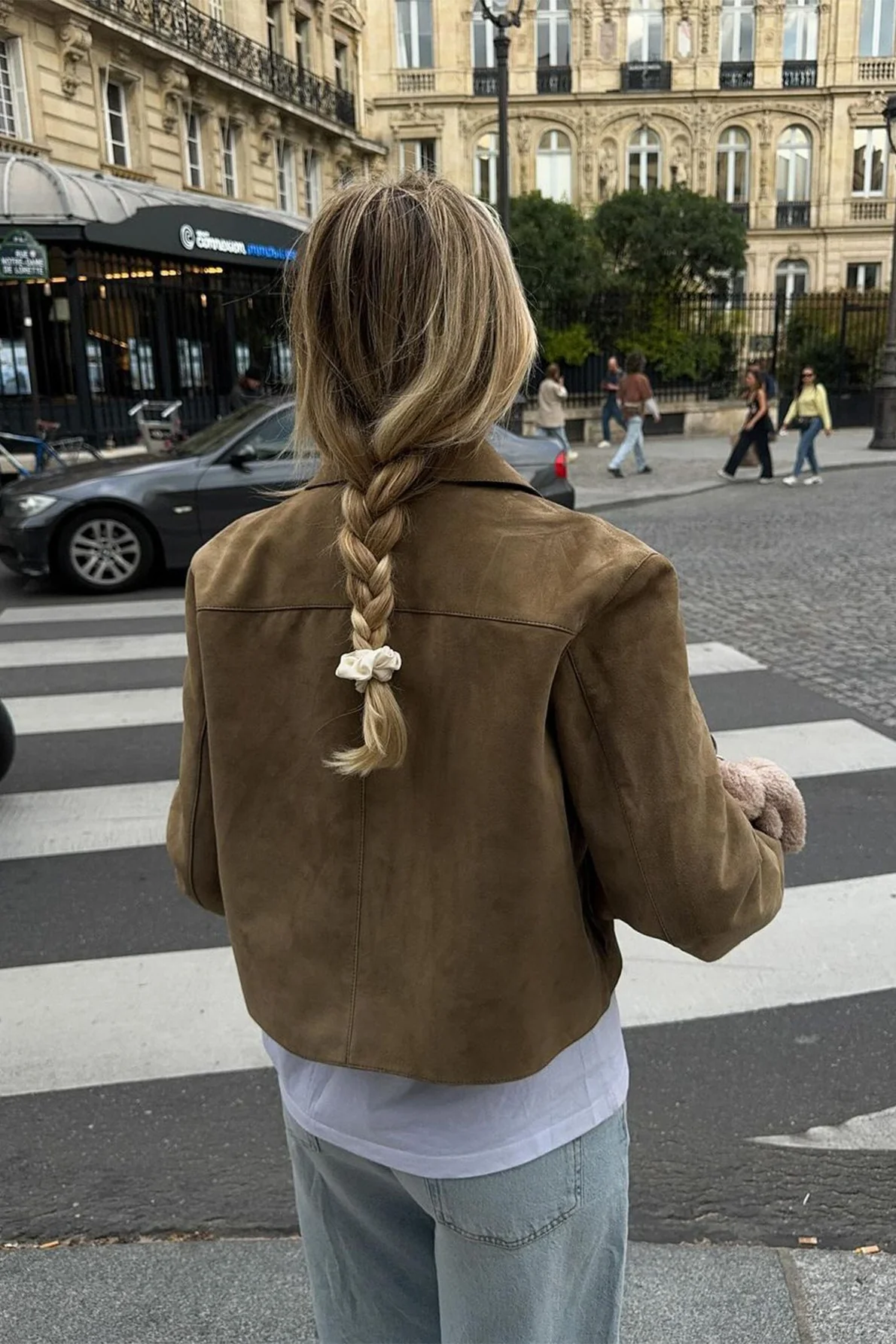 Solid Buttoned Long-Sleeve Casual Jacket - Image 3