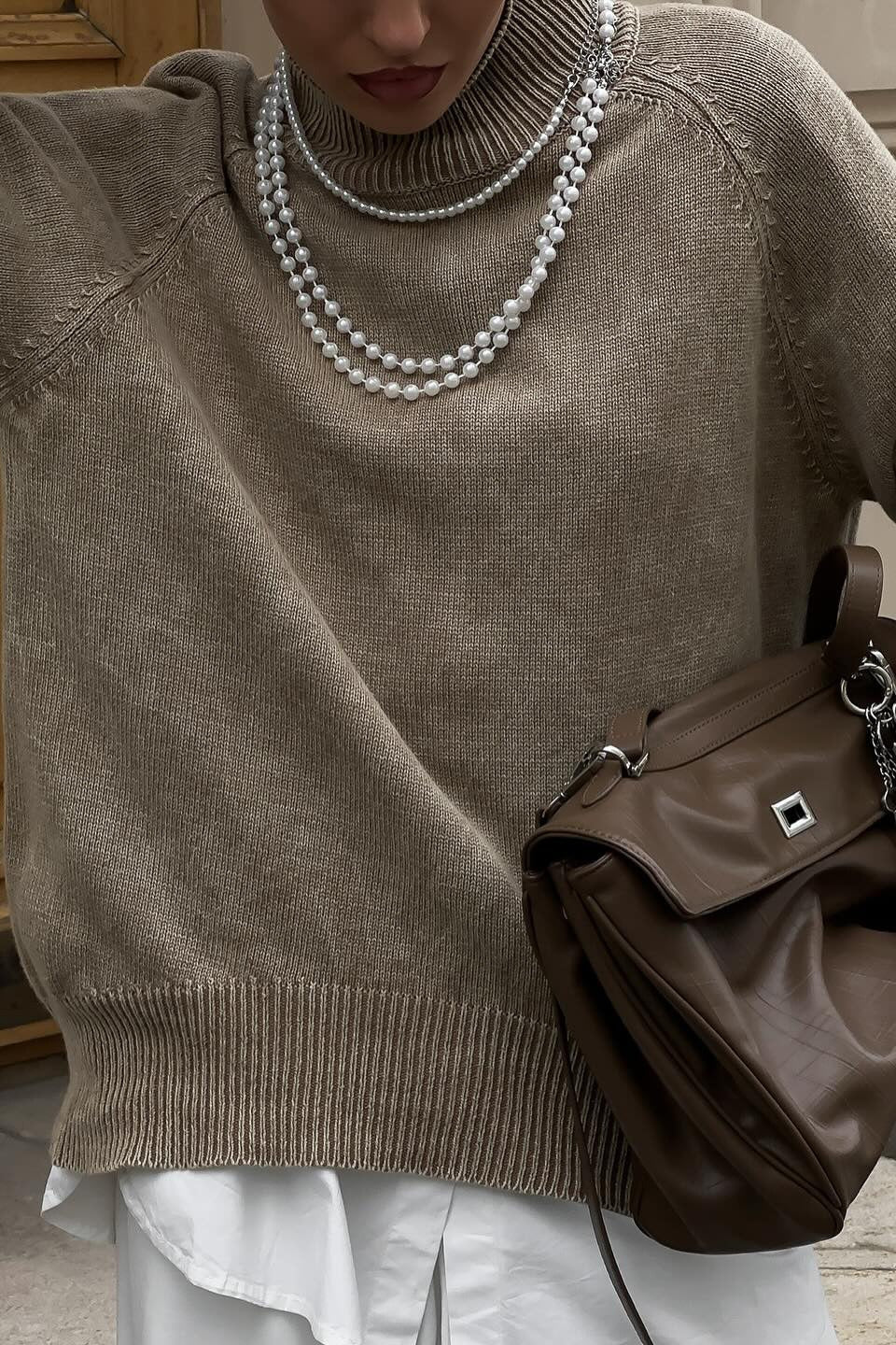 Thin Distressed Elegant High-End Knit Sweater - Image 6