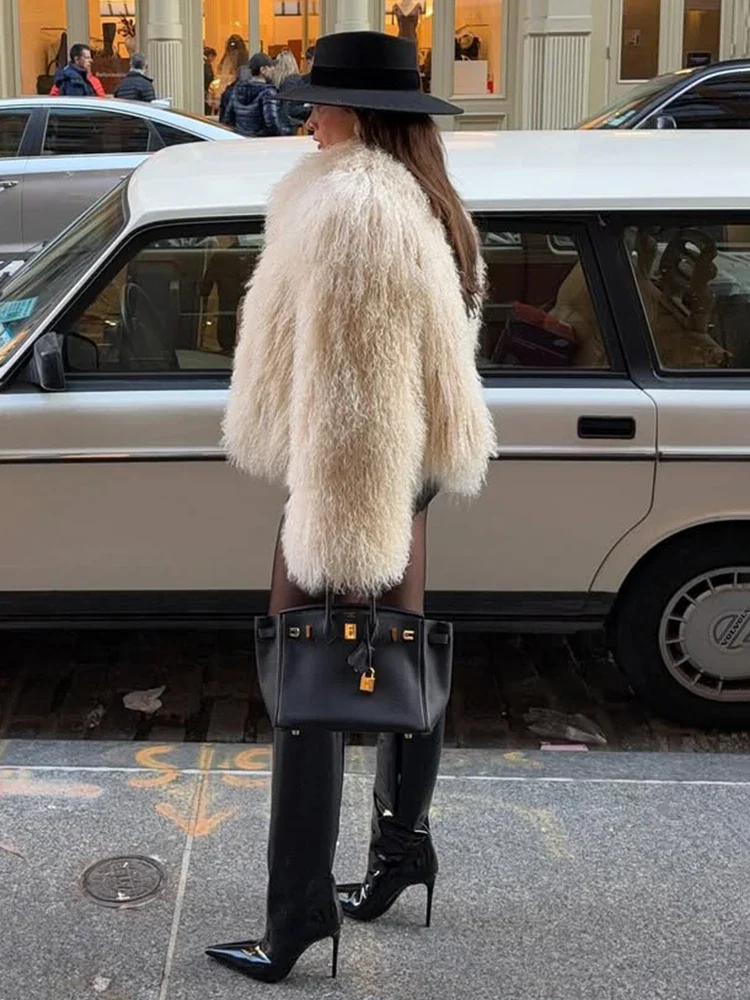 Warm White Short Faux Fur Winter Coat - Image 2