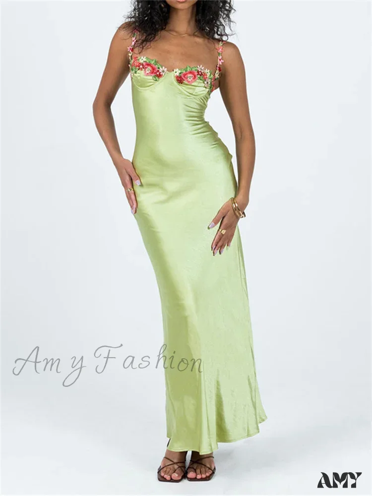 Amy Fashion - Women Sling Bodycon Flower Embroidery Sleeveless Spaghetti Strap Cocktail Summer Party Club Vestidos